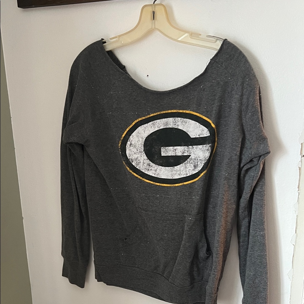 Gray Sweatshirt with Green Bay Packers Logo